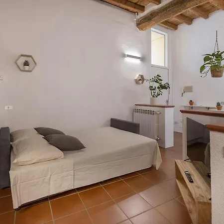 Stone Tower - 5 Minuti Dal Centro Storico Apartamento *